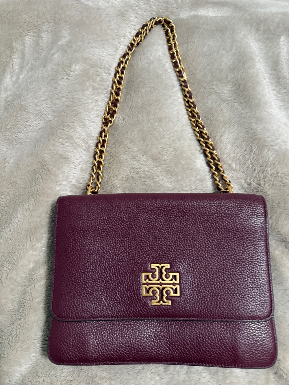 Tory Burch Pebbled Leather Shoulder Bag in Burgundy with Gold Hardware